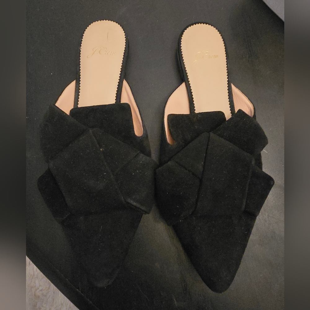 J crew size 7 suede flats